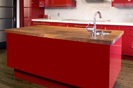 Arbeitsplatte Holz Kücheninsel rot